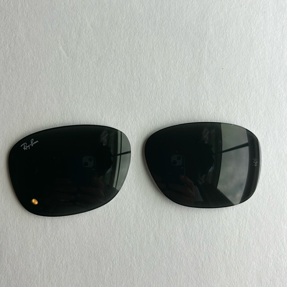 Ray ban sunglass lenses.